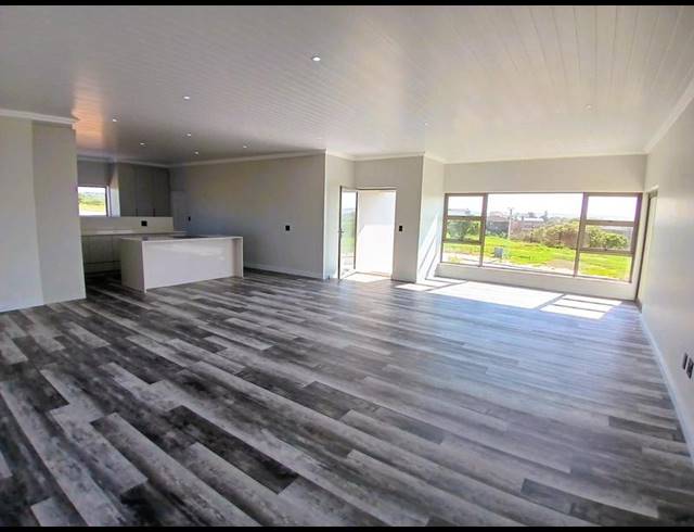 3 BEDROOM HOUSE FOR SALE IN STILBAAI-WES